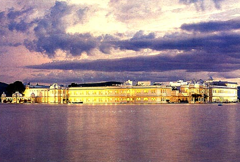 Lake Palace,  Udaipur Tours