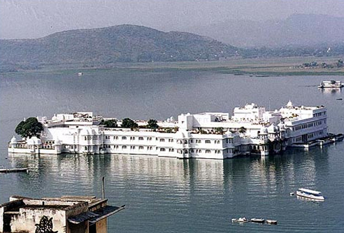 Lake Palace,  Udaipur Tours