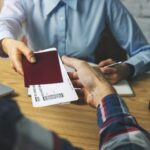 Traveler’s Guide 2025: Booking Flights Without the Stress