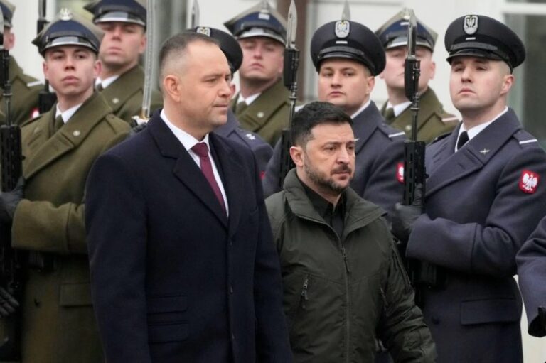 Ukraine Condemns Poland’s Honor Revocation of Zelenskyy – Ukrainian Officials Criticize Polish President’s Decision To Strip Zelenskyy Of Honor