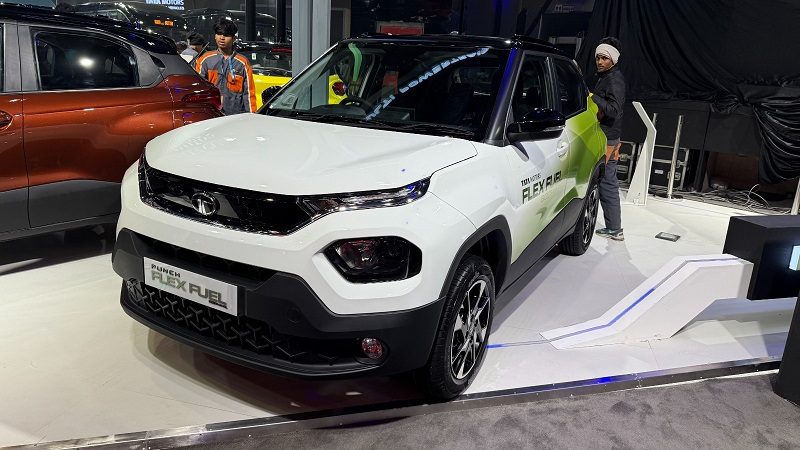 E20 Petrol: Mileage Impact and Environmental Benefits Explored – E20 Petrol May Reduce Mileage By Up To 5%, But Offers Wider Benefits, Centre Says E20 Petrol May Reduce Mileage by Up to 5%, but Offers Wider Benefits, Centre Says - E20 Petrol: Mileage Impact and Environmental Benefits Explored - E20 Petrol May...