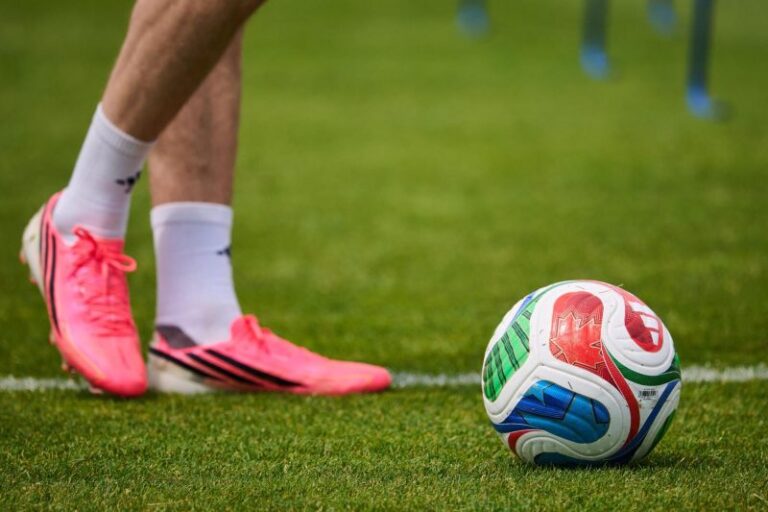 The Fascinating Tradition of World Cup Match Balls – Why World Cup Game Balls Always Make Their Way Back Onto The Pitch During Matches